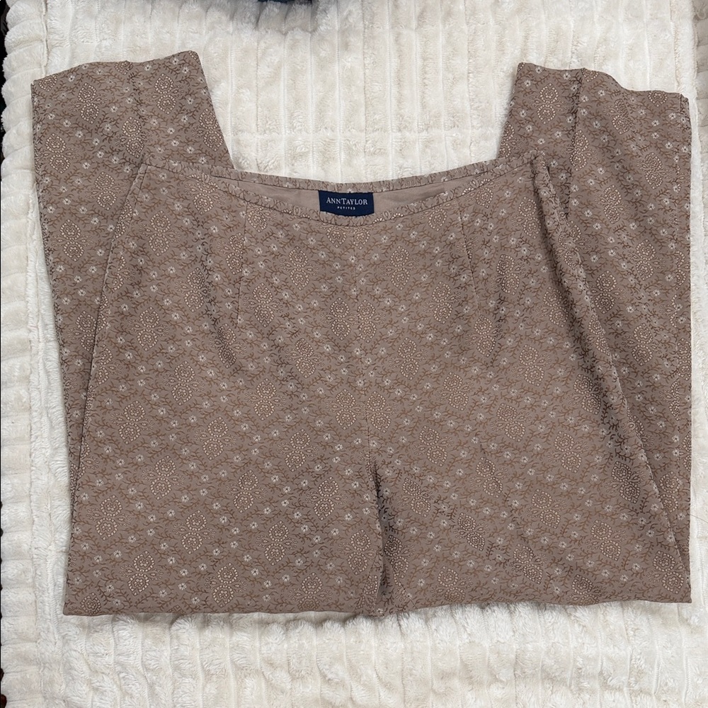 Ann Taylor Medallion Side Zip Ankle Pants twxtured 6P Tan Slit Hem preppy Career - Picture 11 of 14